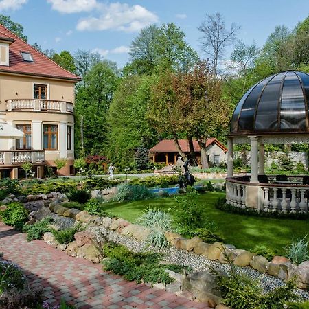 Palac Ogrodowa Тарновськє-Гури Екстер'єр фото